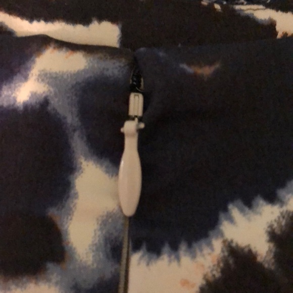 Pattern Ann Taylor pencil skirt - Picture 5 of 6